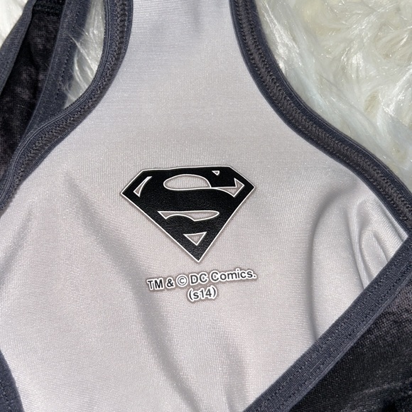 Under Armour Heat Gear Superman Compression Sports Bra - Picture 3 of 5